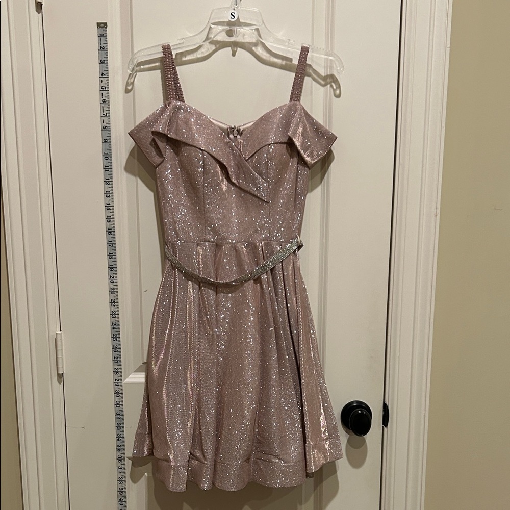 Elegant Glittering Mauve Formal Dress